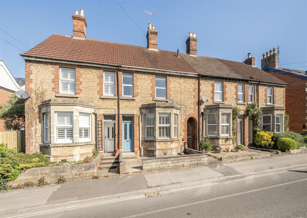 Property photo 1 of 19 1-69F1Ed518d9c1-1453645-22-69F1cd4070Acd-1.Jpg