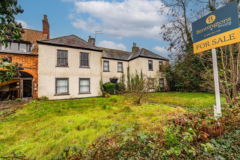 Property photo 1 of 16 Photo 1