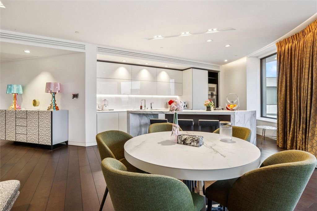 Property photo 2 of 11 Reception Room