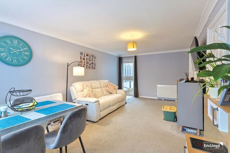 Property photo 3 of 10 Photo 3