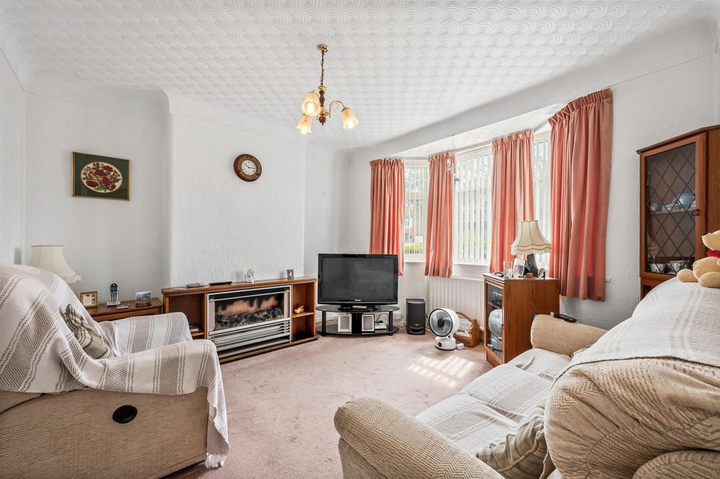 Property photo 2 of 30