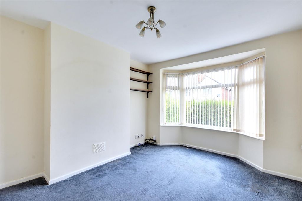 Property photo 3 of 30 Lounge.Jpeg