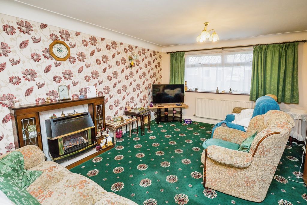 Property photo 3 of 17 Photography