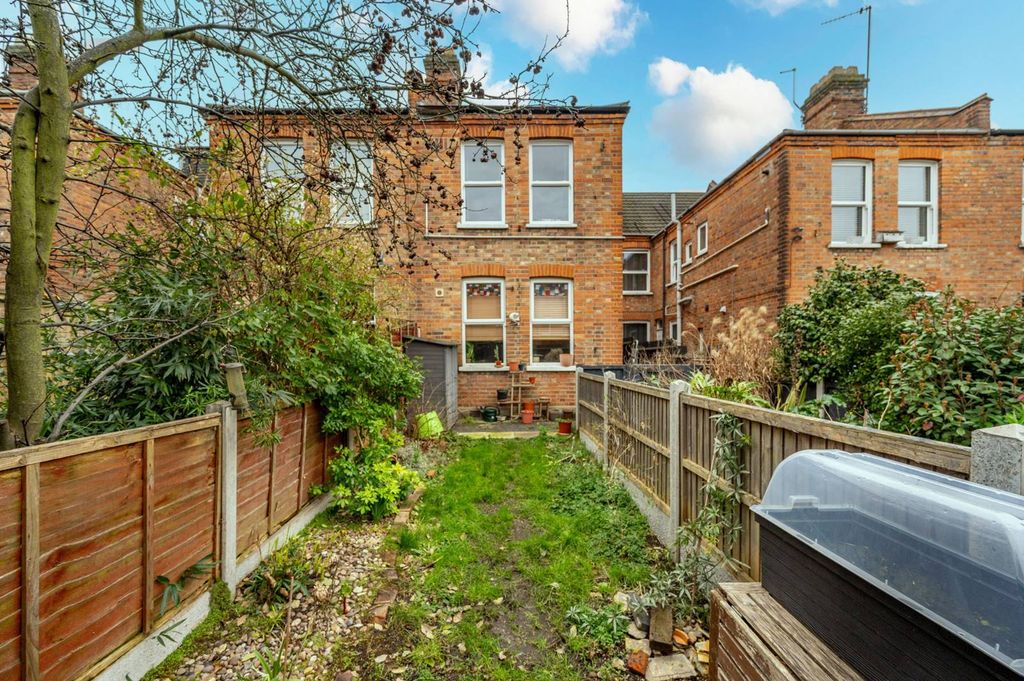 Property photo 3 of 9