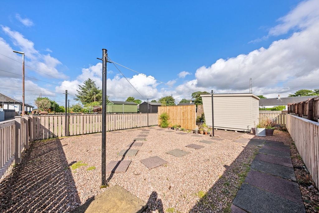 Property photo 3 of 30