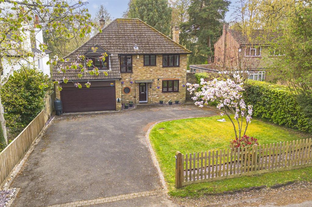 Property photo 1 of 26