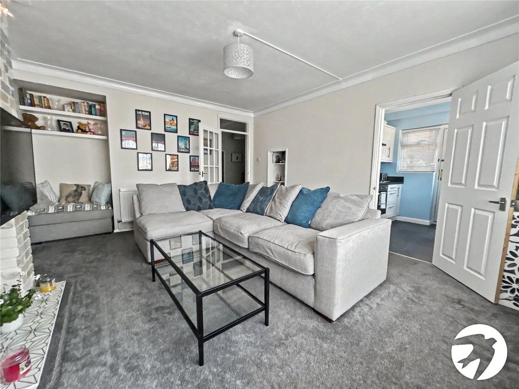 Property photo 3 of 20 Picture No. 18