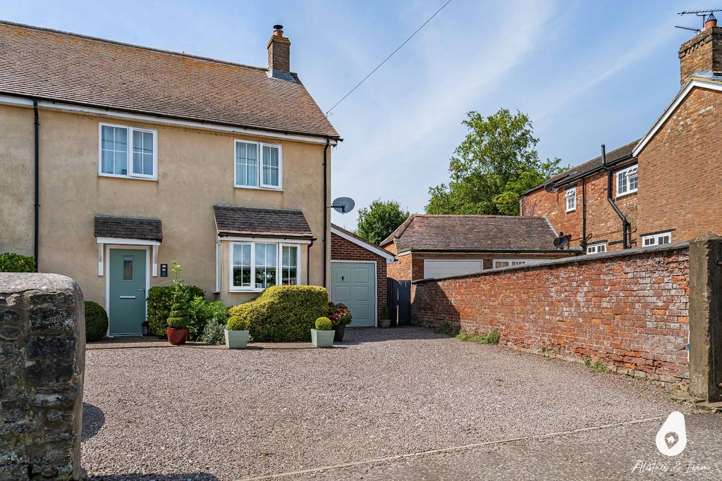 Property photo 1 of 25 5253990