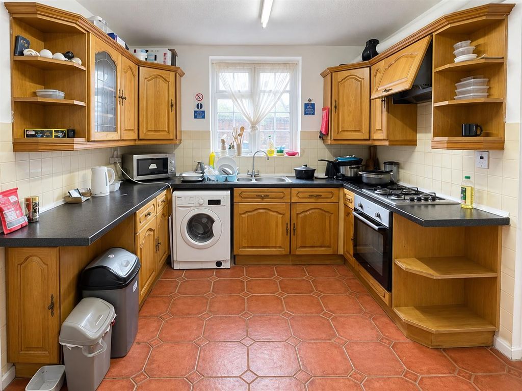 Property photo 3 of 8 4.Png