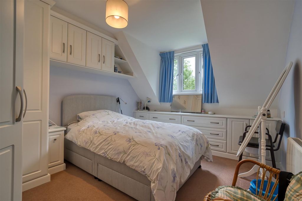 Property photo 3 of 10 Bedroom One