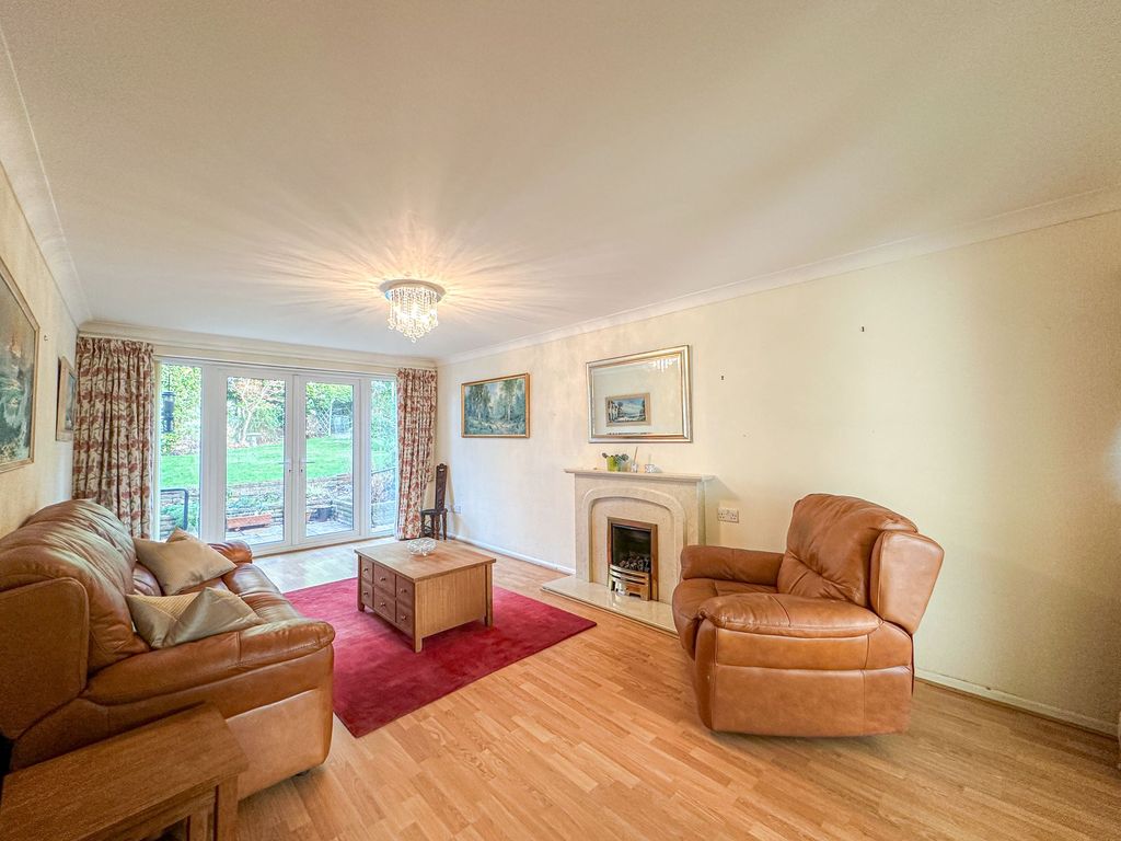 Property photo 3 of 25