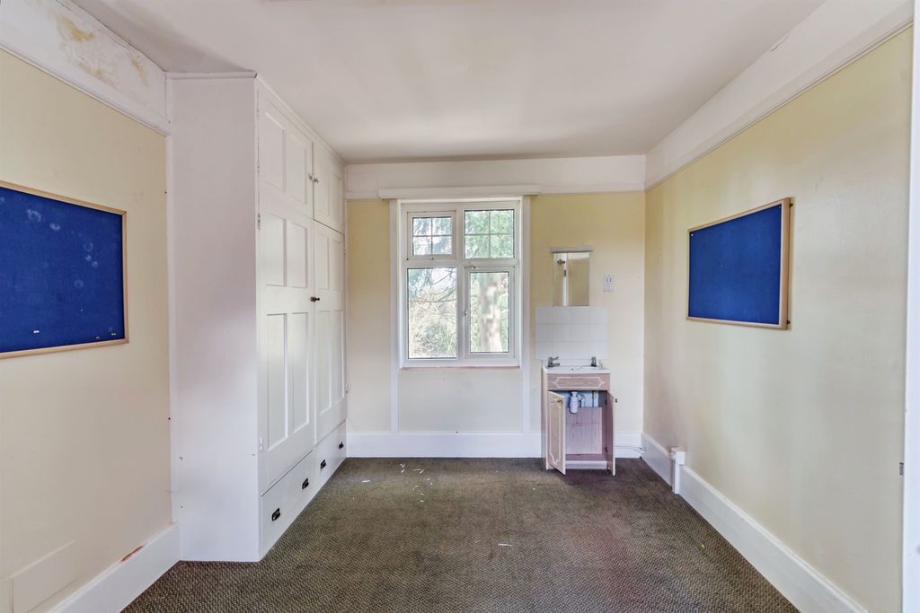 Additional image 15 of 6 bed detached house for saleSt. Piers Lane, Lingfield RH7