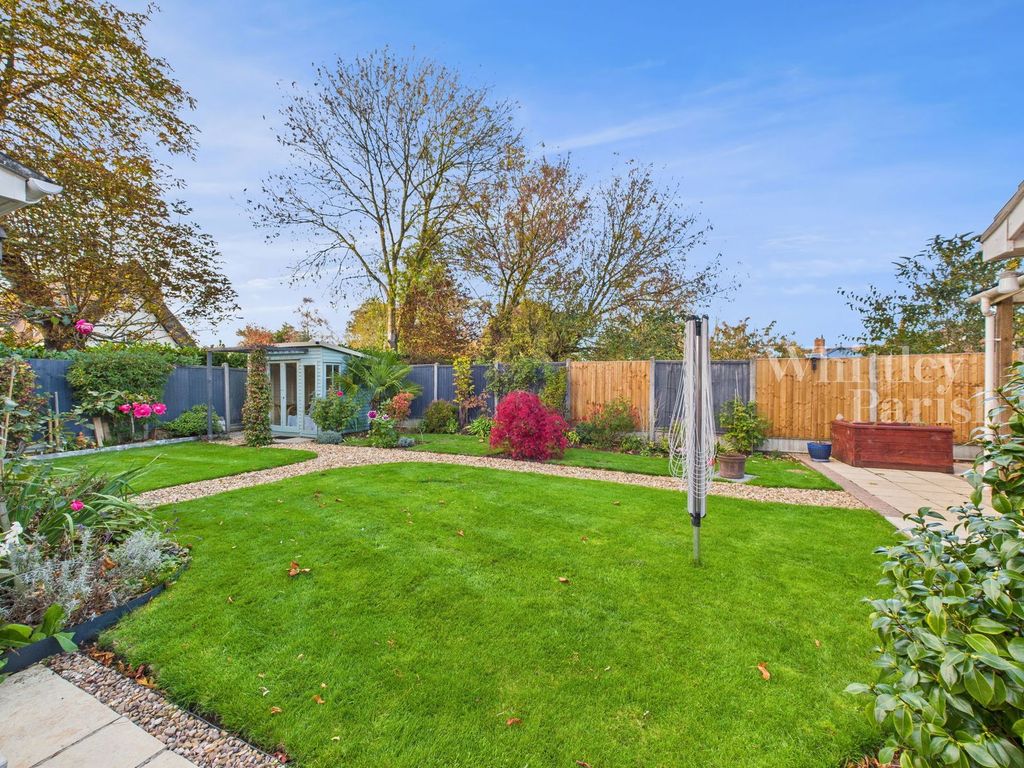 Property photo 3 of 25