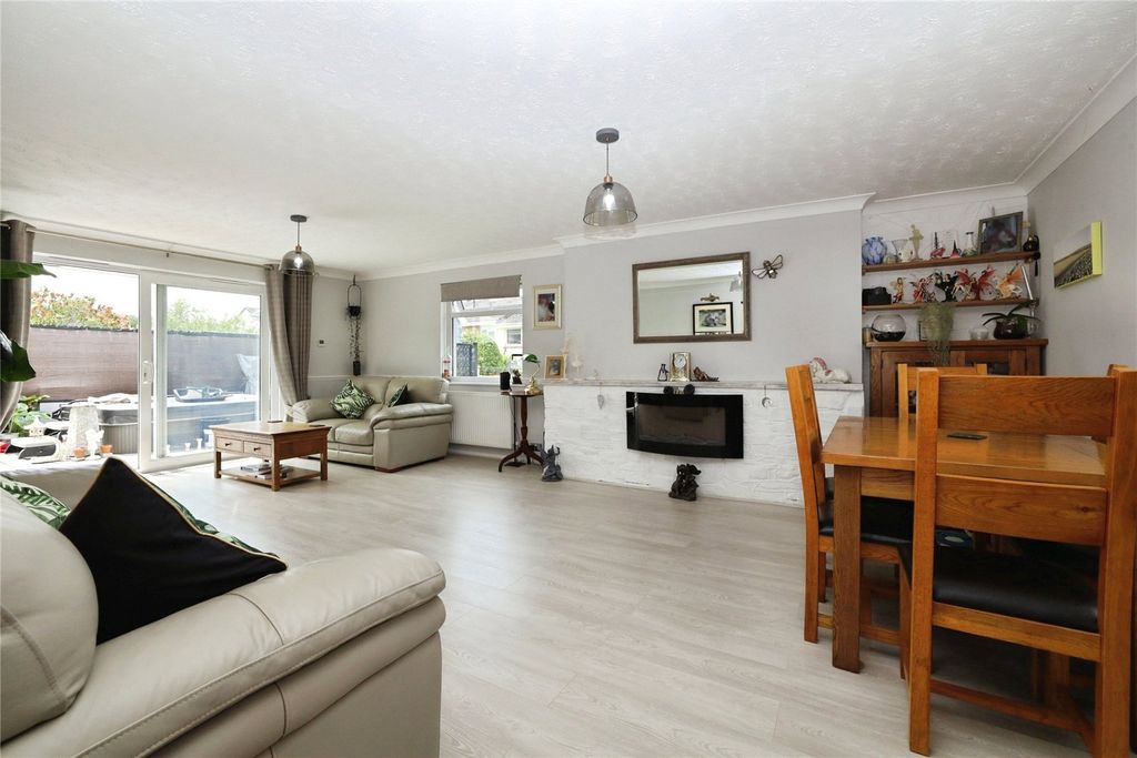 Property photo 2 of 26 Picture No. 39