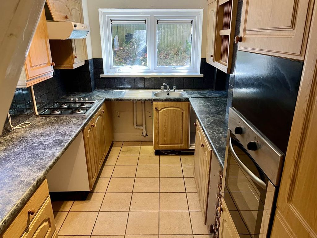 Property photo 1 of 17 Img_9487