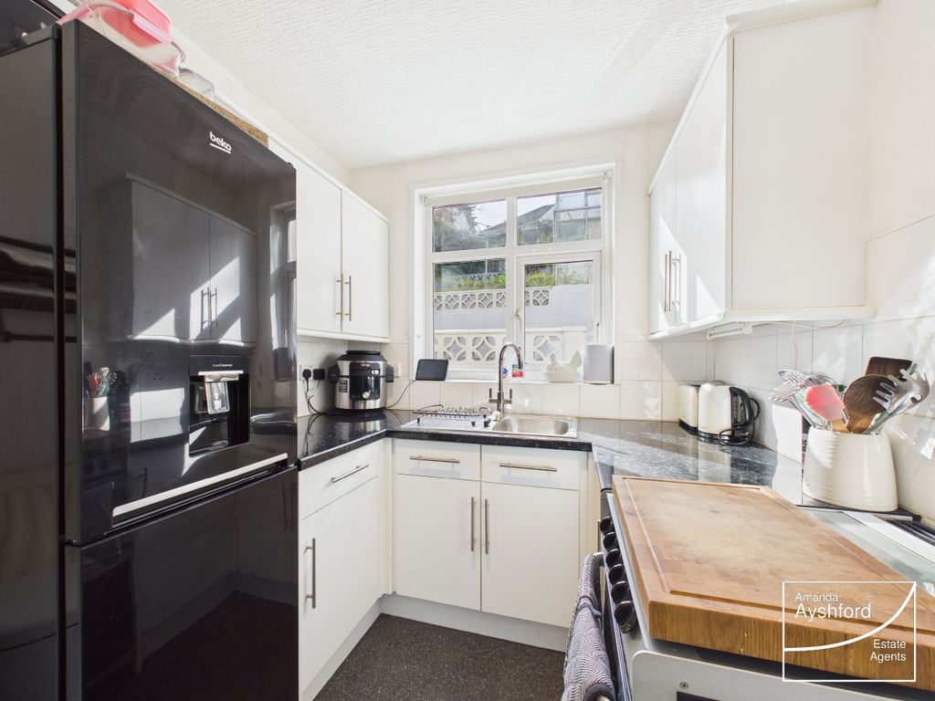 Property photo 3 of 23