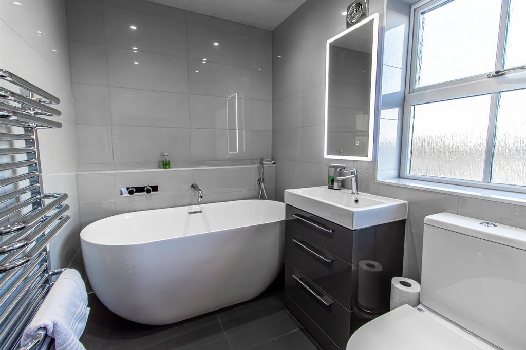 Property photo 2 of 26 Img_7005.Jpg