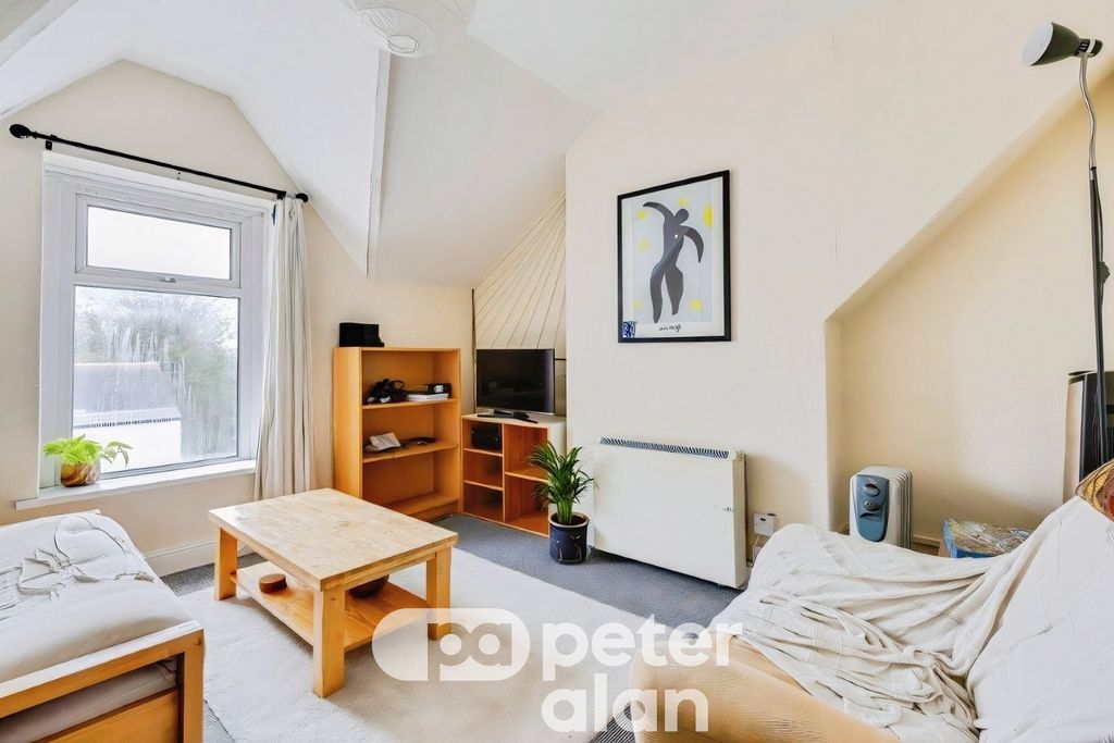 Property photo 2 of 12 Living Room