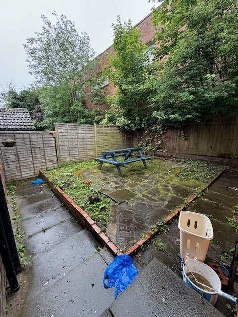 Property photo 2 of 16 Garden
