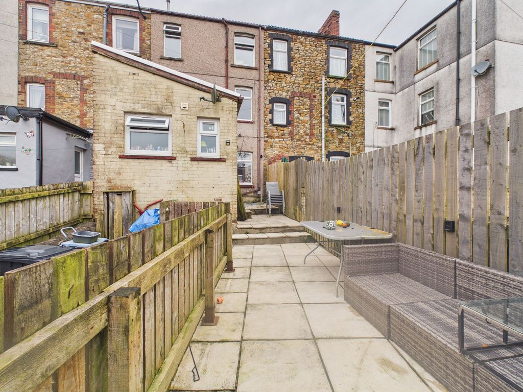 Property photo 3 of 24