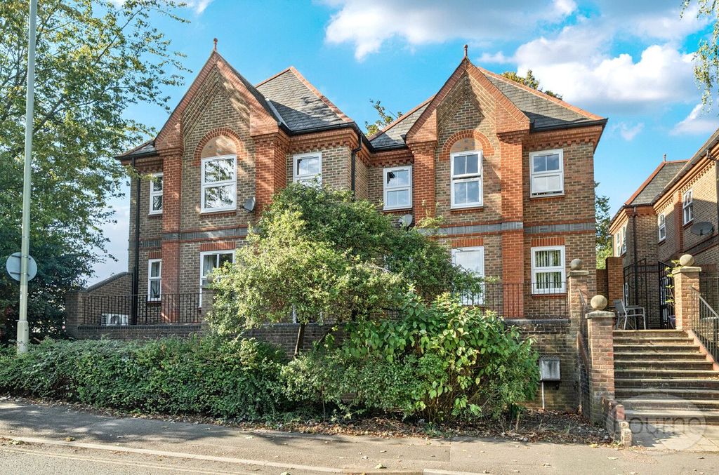 Property photo 1 of 16 2B68418F-Dac4-415...