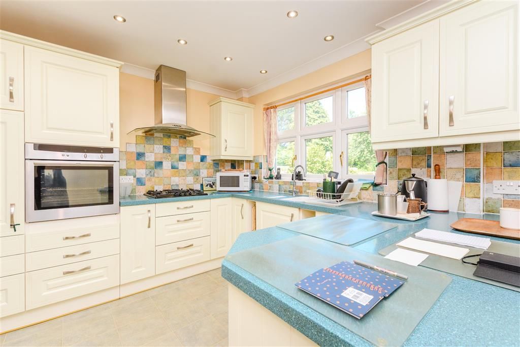 Property photo 2 of 16 Kitchen/Diner