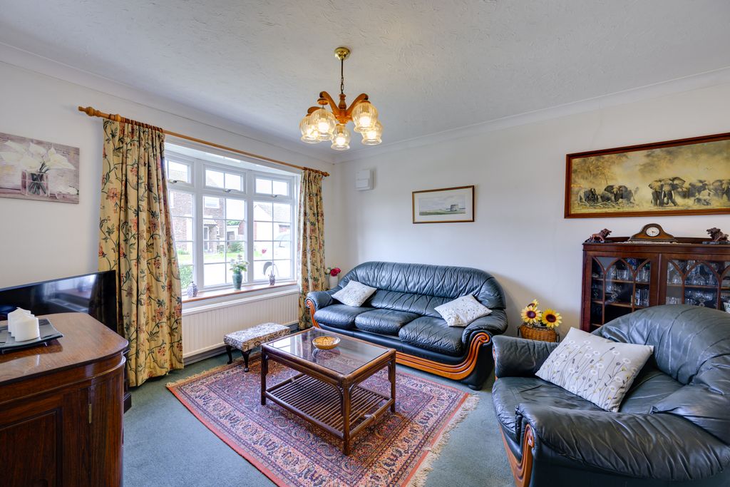 Property photo 3 of 17 Dsc_5401