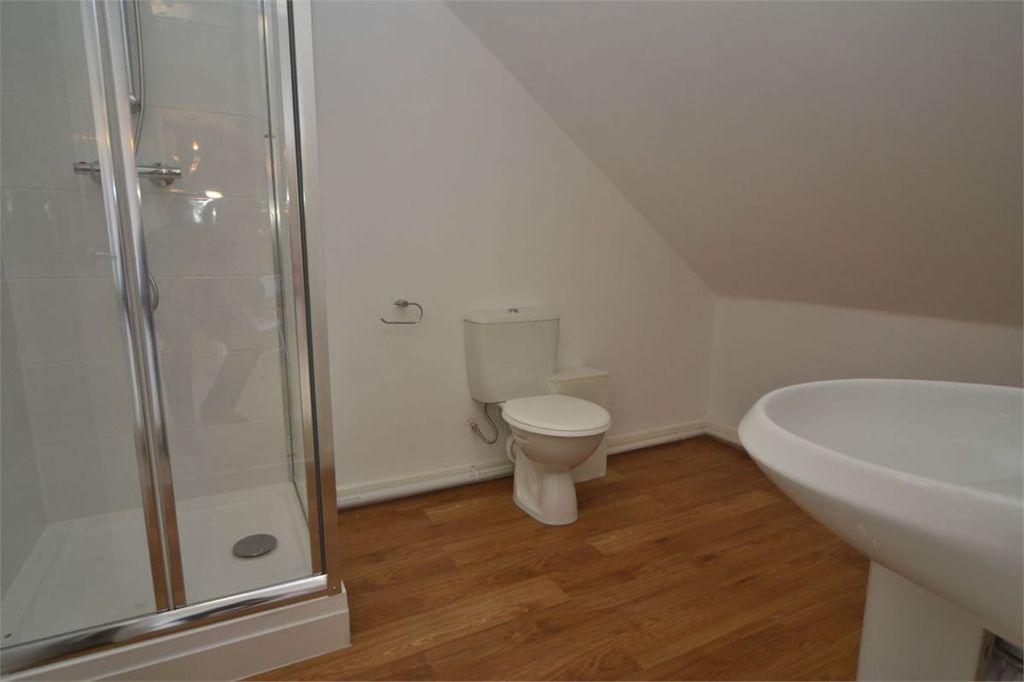 Property photo 3 of 4