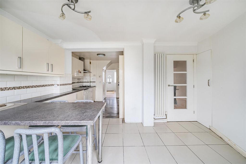 Property photo 3 of 12 Kitchen Breakfast  Room.Jpg