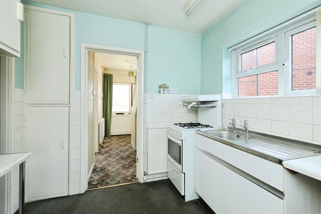 Property photo 2 of 14