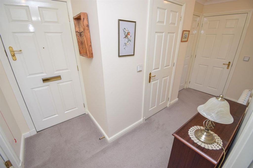 Property photo 2 of 18 Hallway-2.Jpg