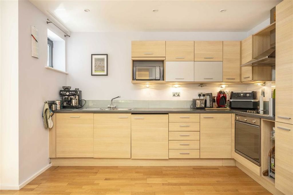 Property photo 3 of 5