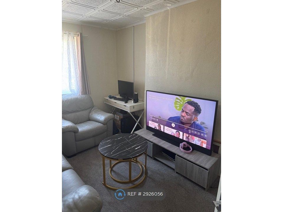 Property photo 1 of 3