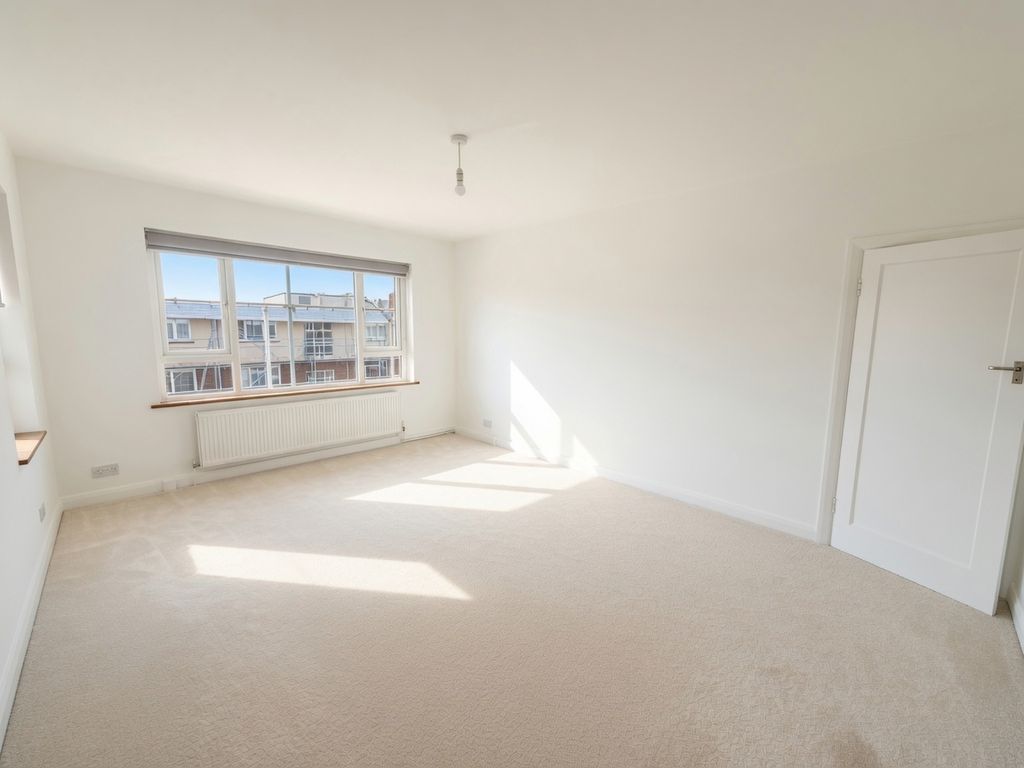 Property photo 2 of 6 Photo 6
