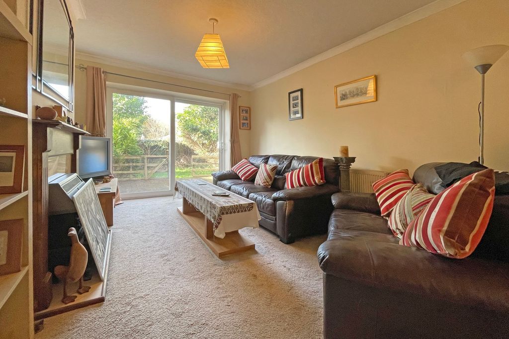 Property photo 3 of 8