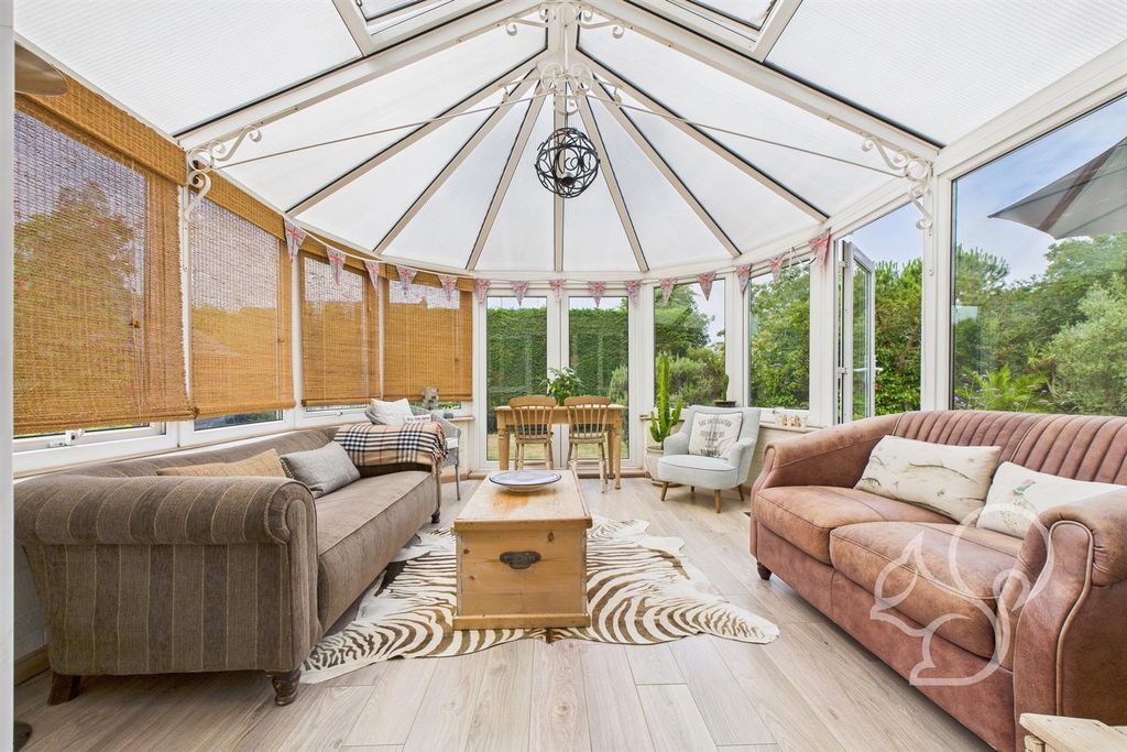 Property photo 2 of 53 21