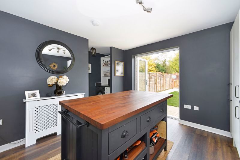 Property photo 3 of 15 Photo 8