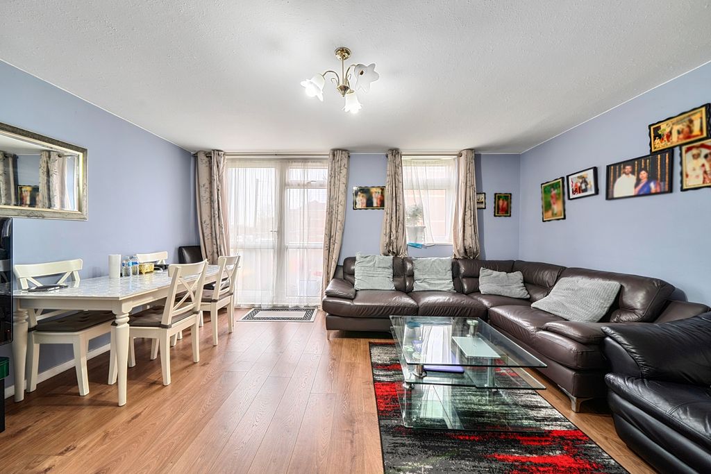 Property photo 2 of 20 Photo 2