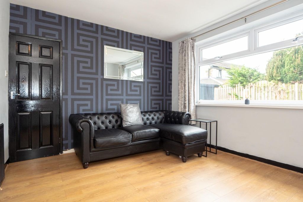 Property photo 2 of 19 Living Room