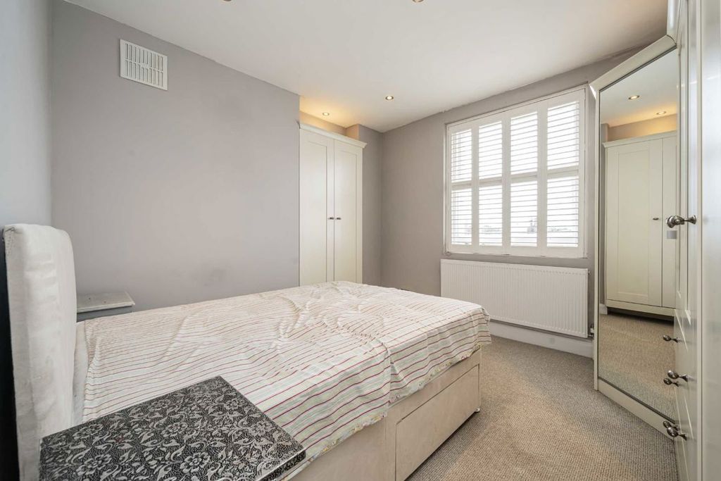 Property photo 2 of 4