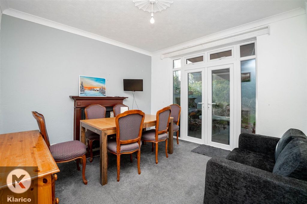 Property photo 3 of 17 Photo-2.Jpg