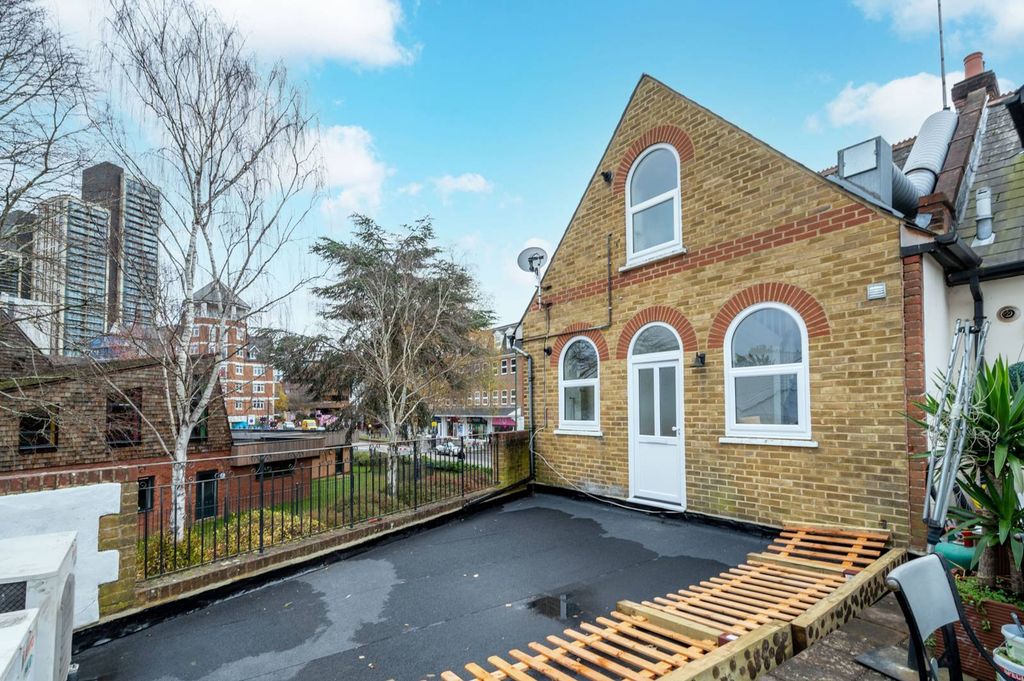 Property photo 1 of 7