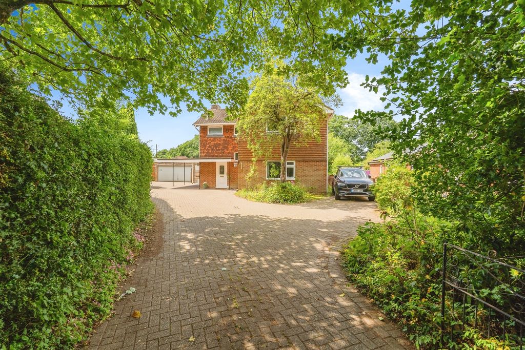 Property photo 1 of 26