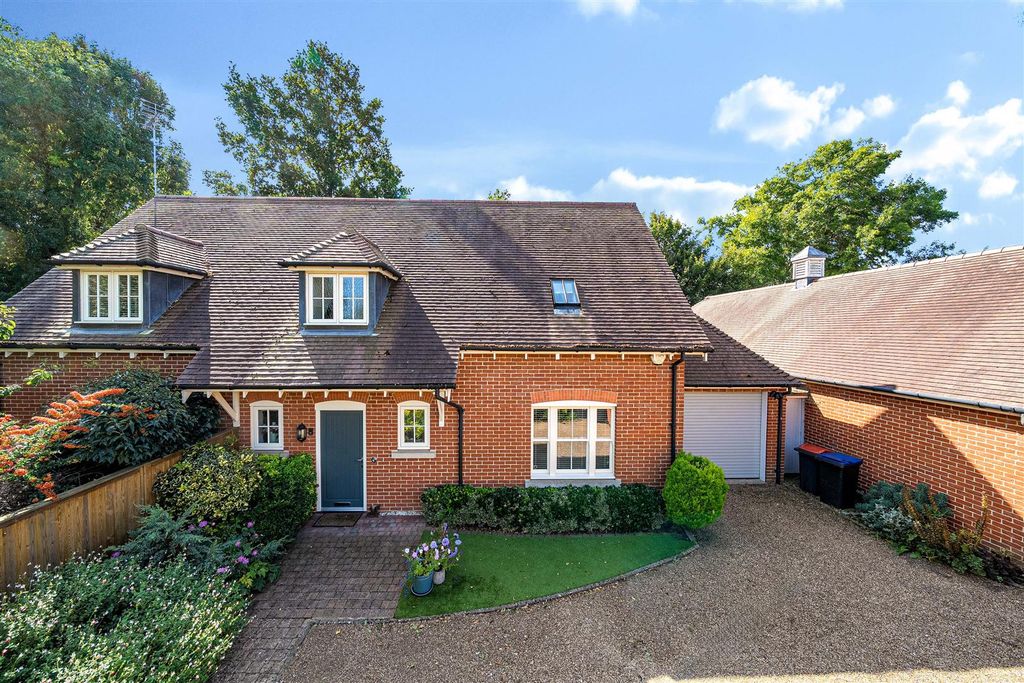 Property photo 1 of 30 1347267-1-68Bf15F2761B9.Jpg