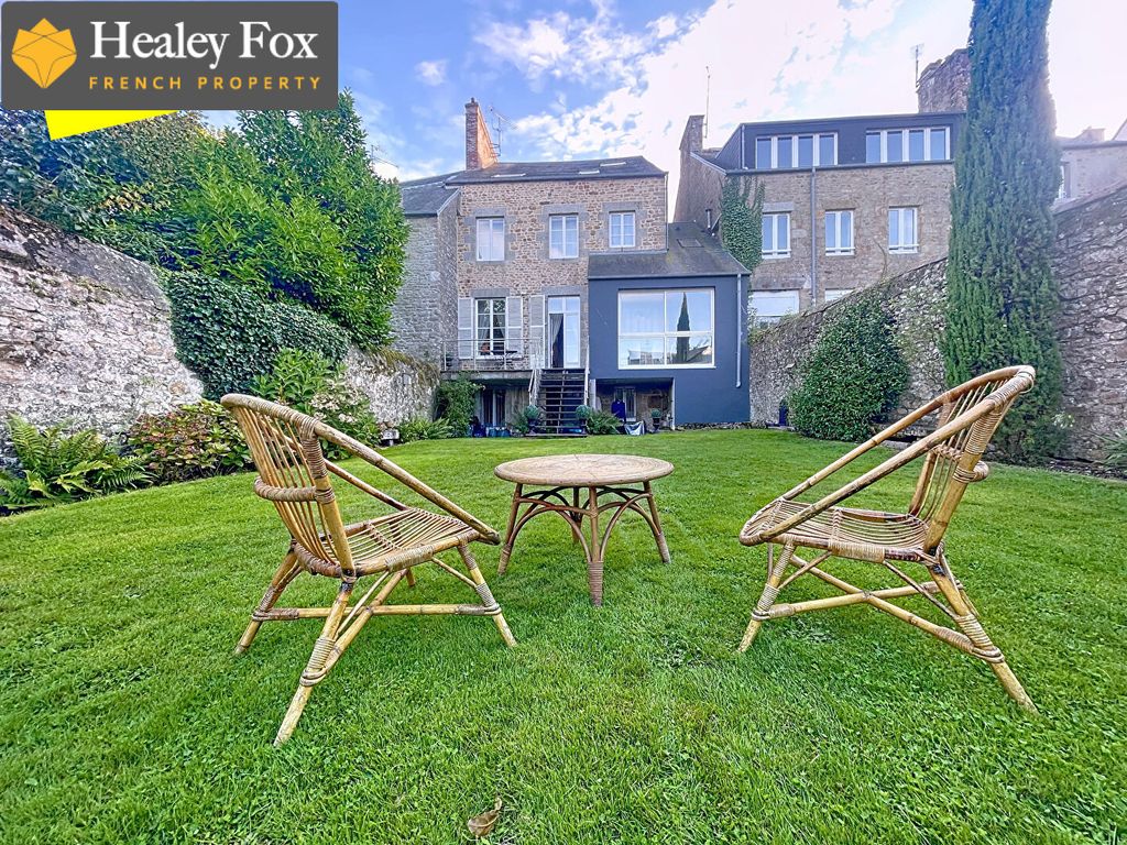 Property photo 1 of 18