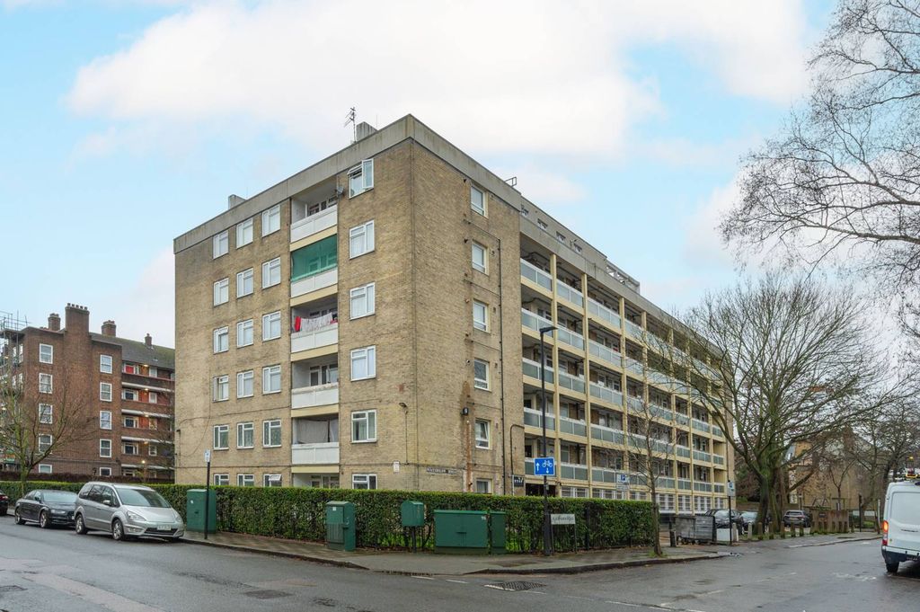 Property photo 2 of 9