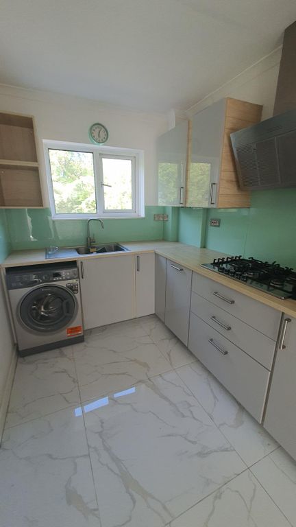 Property photo 2 of 19 Kitchen