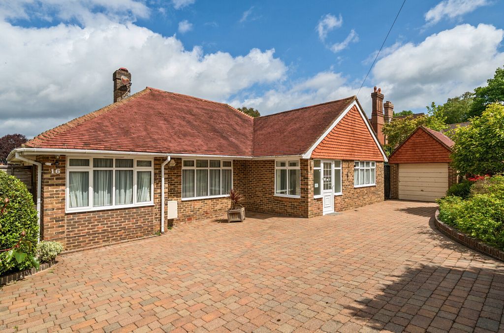 Property photo 1 of 20 1463139-1-6A0d976...