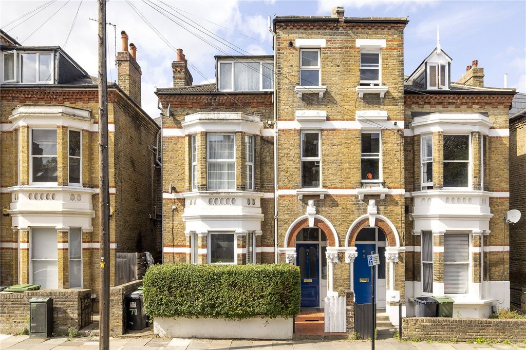 Property photo 1 of 8 Exterior Front