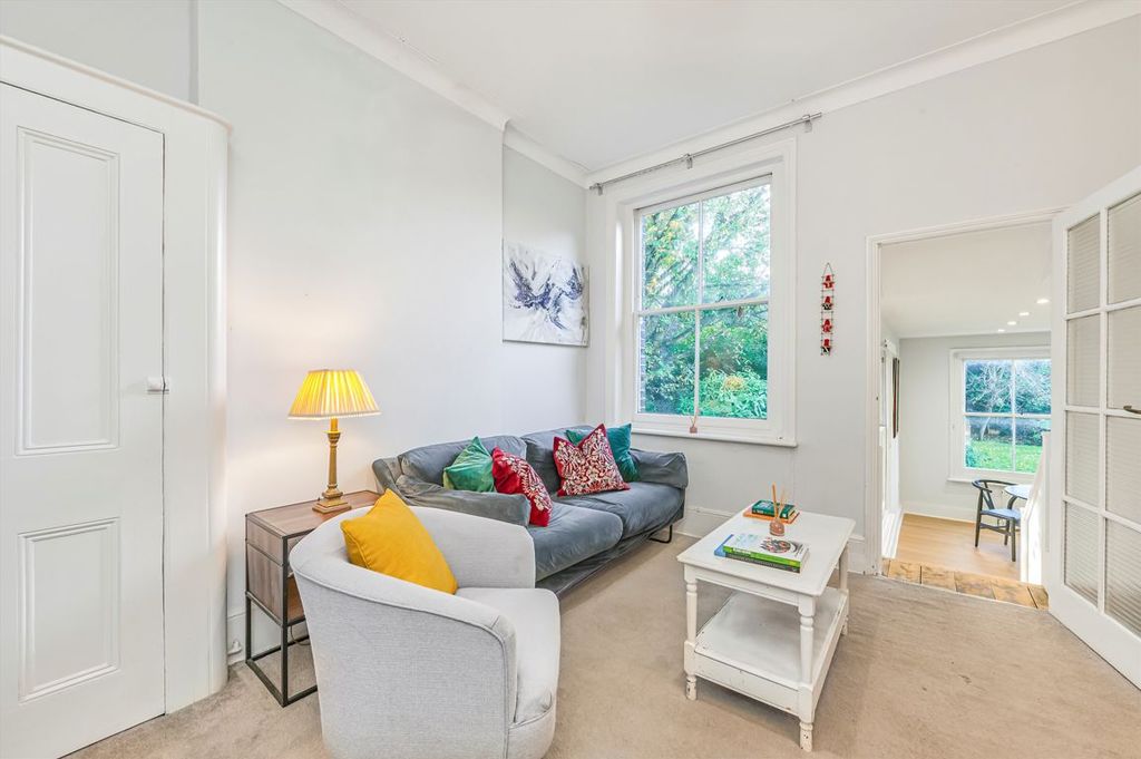 Property photo 2 of 6